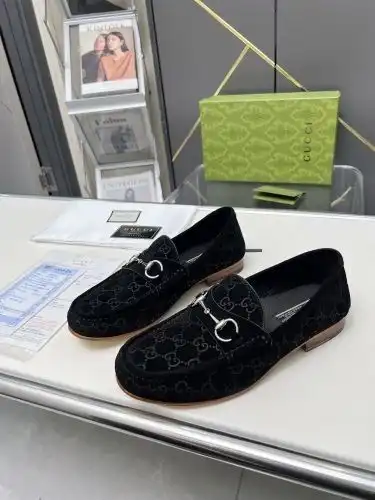 Guchi* Men's Code: 0819C30 Size: 39-45