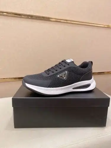 Prada* Men's Model Code: 0718B50 Size: 38-44