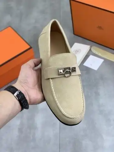 Hermes* Men's Code: 0830B60 Size: 39-44 (38 45 Customized)