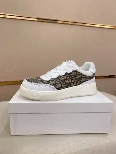 Dior* Men's Code: 0628B50 Size: 38-44