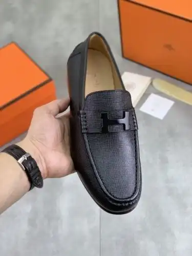 Hermes* Men's Code: 0830B60 Size: 39-44 (38 45 Customized)