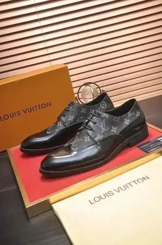 LV* Men's Model Code: 0812B60 Size: 38-44 (45 customized)