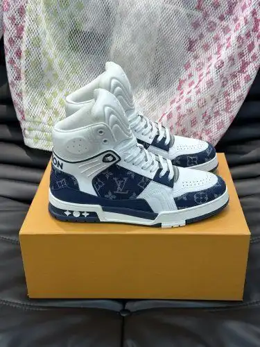 LV* Men's Code: 0902E00 Size: 38-44 (45 customized)