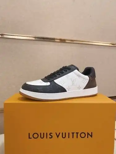 LV* Men's Code: 0911B Size: 38-44 (45 customized)