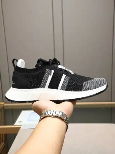 Dior* Men's Model Code: 0821B40 Size: 38-44 (45 customized)