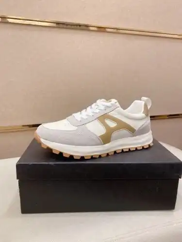 Prada* Men's Model Code: 0718B40 Size: 38-44