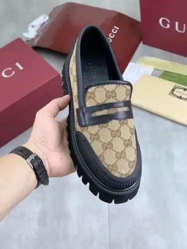 Guchi* Couple model Code: 0909B60 Size: 36-46 (45 46 customized)