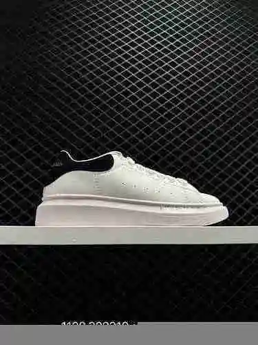 95 Alexander McQueen/Alexander McQueen sponge shoes with thick soles increase the rebound of small w