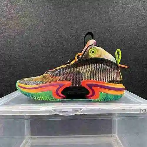Iridiscencia 40-46