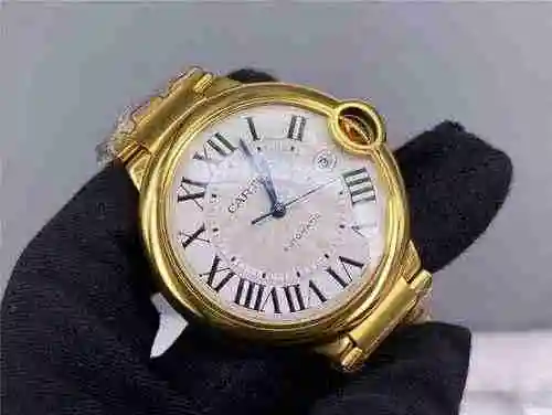 Bolso grande Cartier con globo azul en oro de 24 quilates