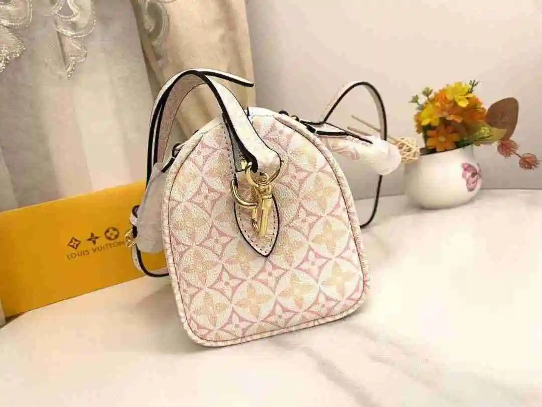 DE002350 (3).webp