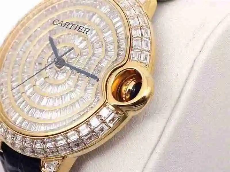 卡地亚Cartier蓝气球方钻满天星手表 42mm (49).webp