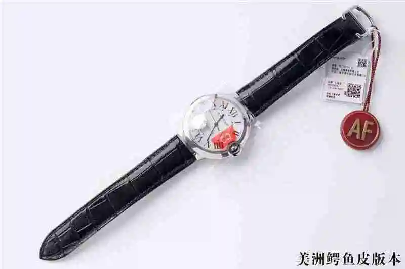 卡地亚最新版本42mm蓝汽球男表 (8).webp