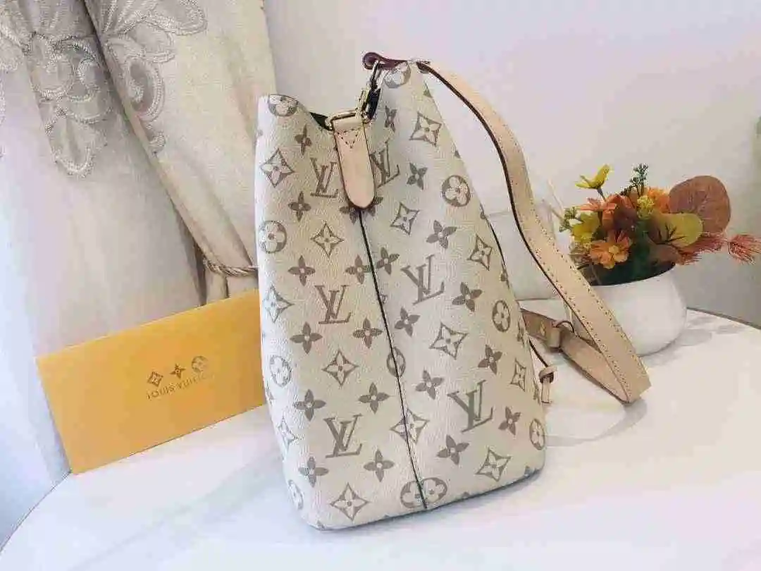 SS002350 (4).webp