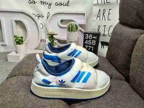 771DAdidas/PUFFYLETTE Zapatos de pan informales cálidos de un solo paso para otoño e invierno para h