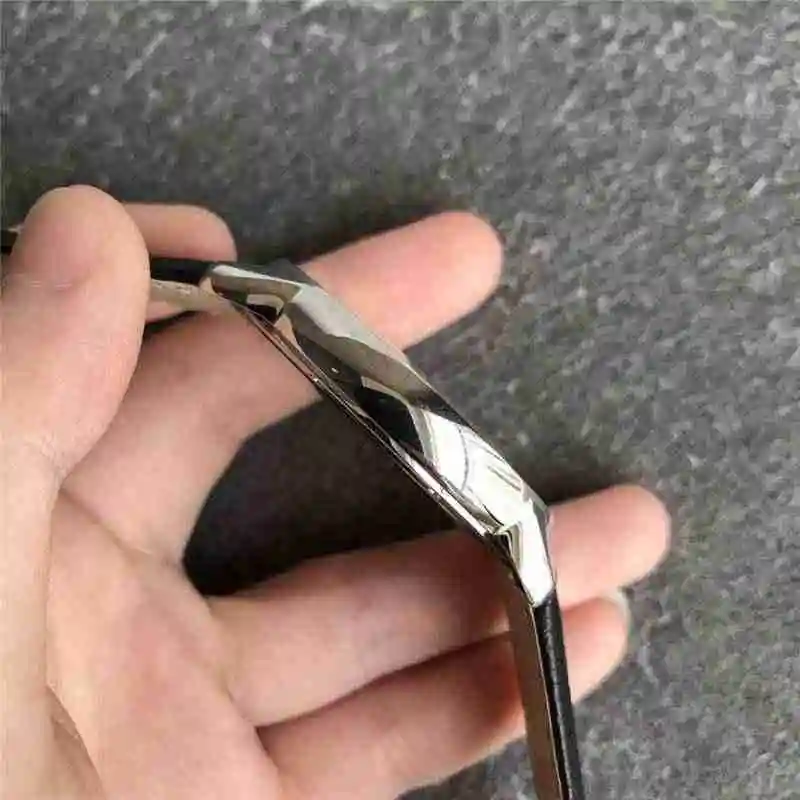 卡地亚伦敦男表系列 腕表尺寸42mmX8.36mm (23).webp