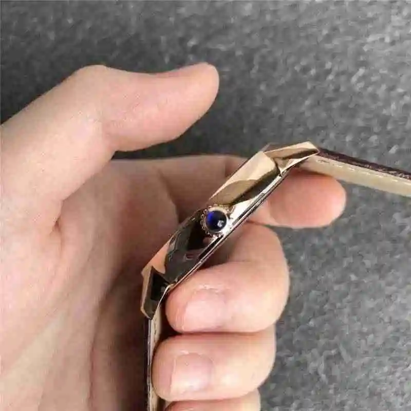 卡地亚伦敦男表系列 腕表尺寸42mmX8.36mm (49).webp