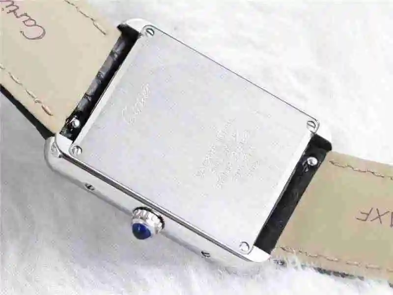 卡地亚TANK-SOLO 小号31×24，中号35×27，厚度5.5 (90).webp
