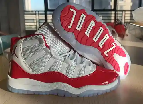 Air Jordan 11 Kids' Shoe 28-35