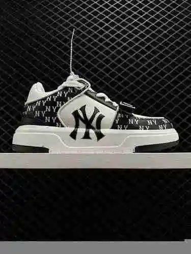 110 MLB Chunky Liner Popular Single Piece Junior Shoe Series Lightweight, Elevated, Thick Sole, Vers