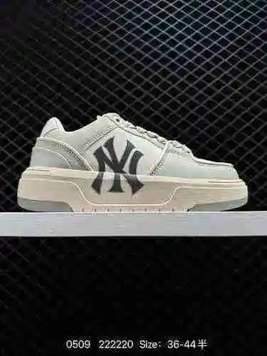 100 MLB Chunky Liner New York Yankees Senior Shoe Series Low Top Dad Style Light Weight Elevated Thi