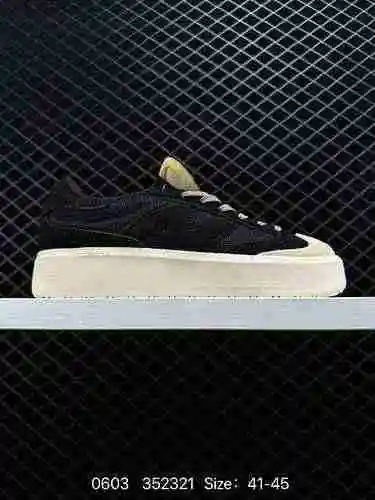 105 New Balance CT302 retro piece has an excellent texture, and what you see is what you get. The ma