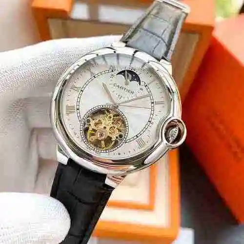Moon Phase Design for Fine Men&# x27; Watches