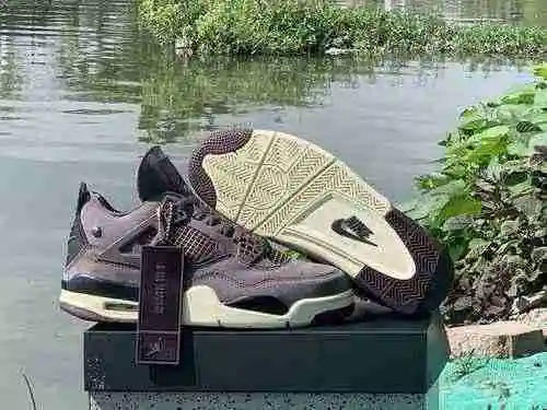 A Ma Mani é re x Air Jordan 4 