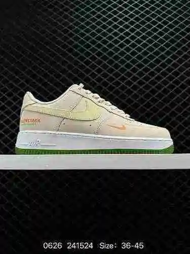 2 Fuerza Aérea&# x27; 7 Low Balenciaga co nombró el cartón original del último para crear una ve