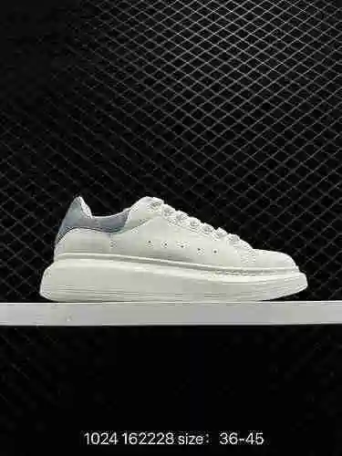  Italian luxury brand Alexander McQueen Sole Leather Sneakers low top fashion thick soled casual spo