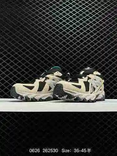 150 New Balance New Bailun ML610TAC Retro Casual Sports Shoe This shoe is designed in a more pure re