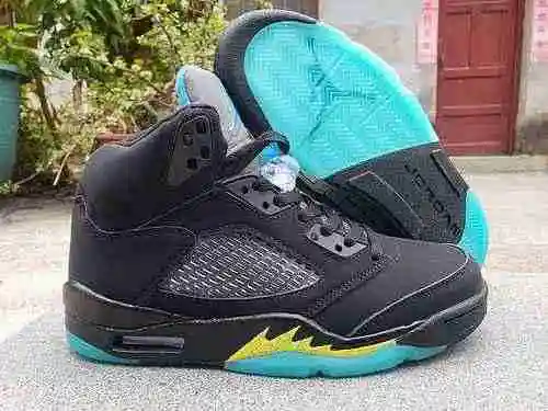 Jordan 5 Black Taxi 40-47