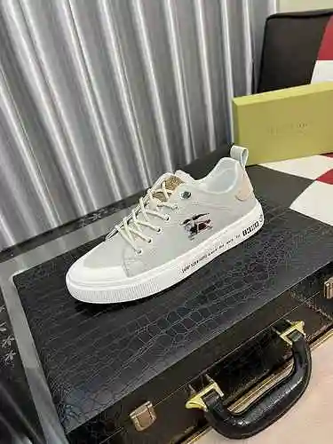 Zapato Burberry Hombre Código: 0528B40 Talla: 38-44