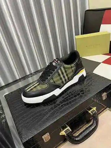 Zapato Burberry Hombre Código: 0528B50 Talla: 38-44