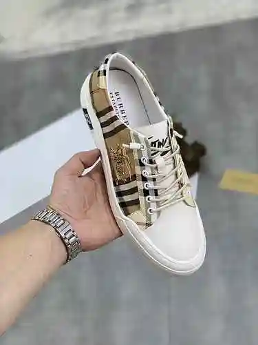 Zapato Burberry Hombre Código: 0628B40 Talla: 38-44