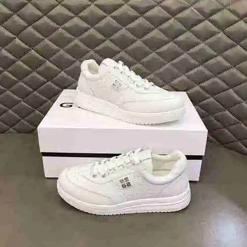 Zapato de hombre Givenchy Código: 0328B60 Talla: 38-45 (45 se puede personalizar)