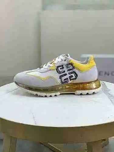 Zapato de hombre Givenchy Código: 0606D40 Talla: 39-44