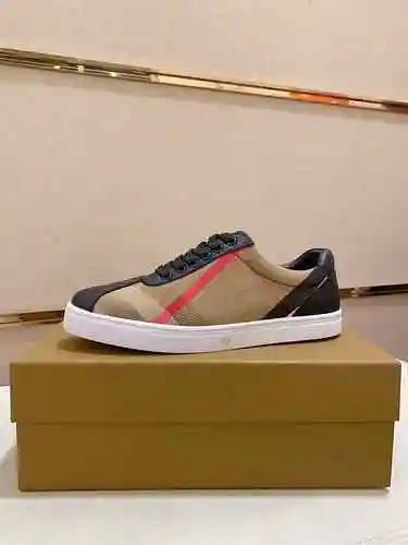 Zapato Burberry Hombre Código: 0525B30 Talla: 38-44