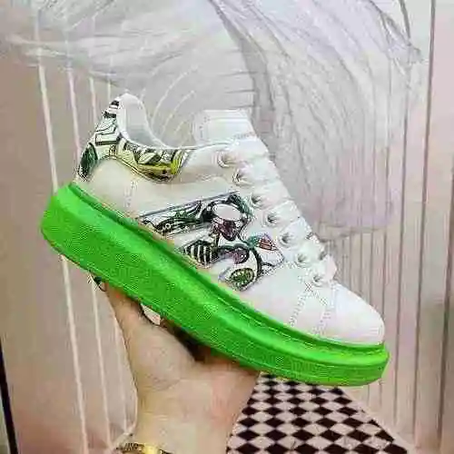 1661360 Los últimos zapatos casuales de McQueen para parejas 35-44