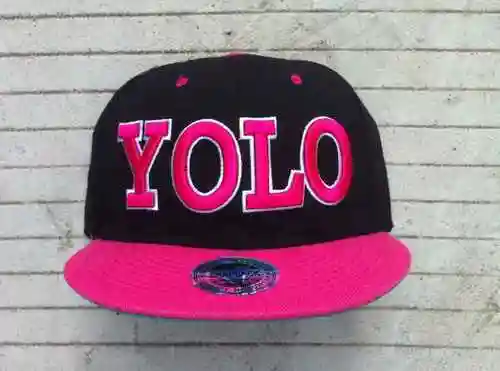 gorras YOLO