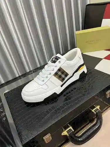 Zapato Burberry Hombre Código: 0528B50 Talla: 38-44