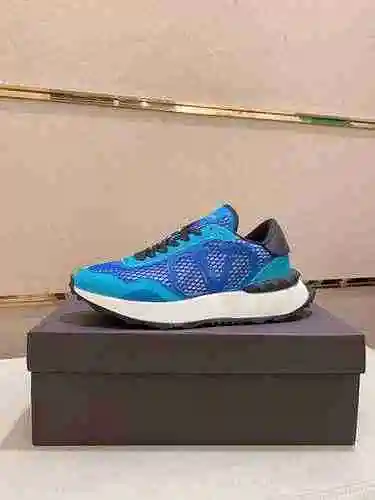 Código de estilo de pareja Valentino: 0625C20 Talla: Mujer 36-40. Hombres 39-44. (Tallas de hombre p