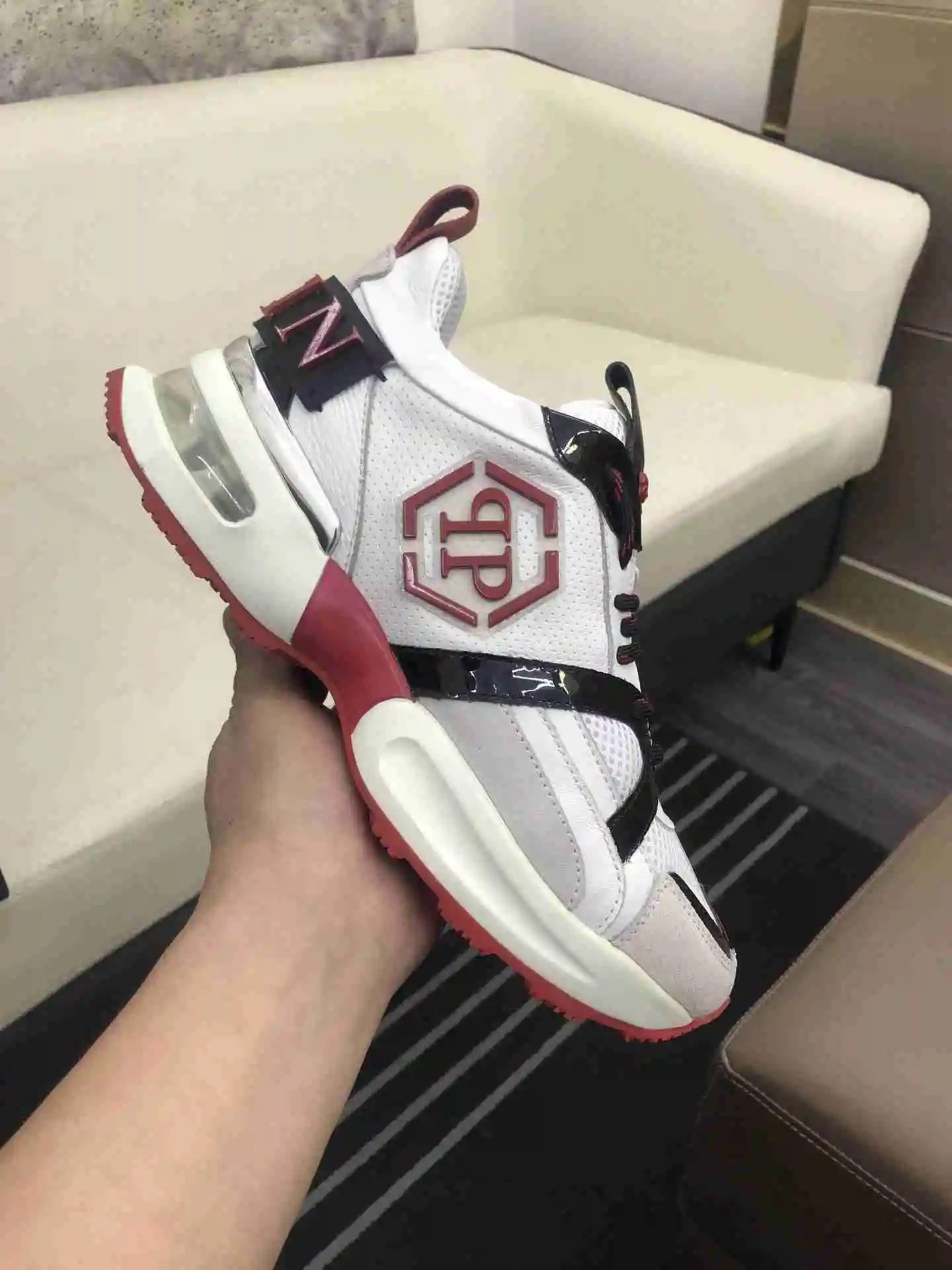 38-44 (5).webp