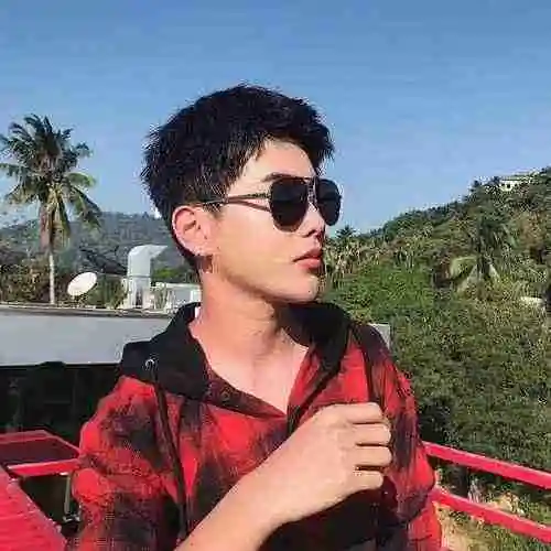 P1890 Recomendación para hombres: las nuevas gafas de sol polarizadas de Gucci son modernas, elegant