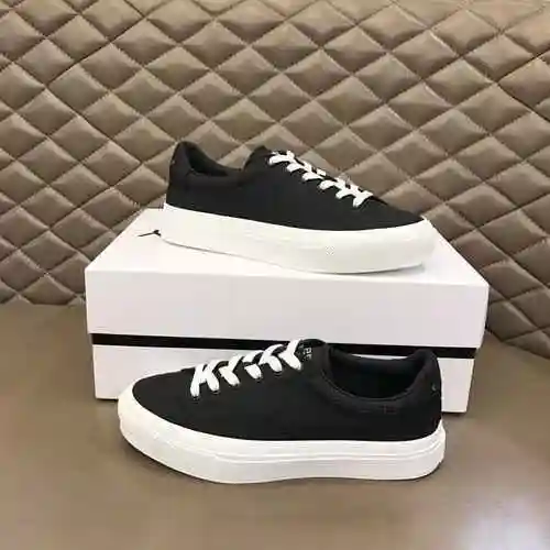 Zapato de hombre Givenchy Código: 0328B40 Talla: 38-45 (45 se puede personalizar)