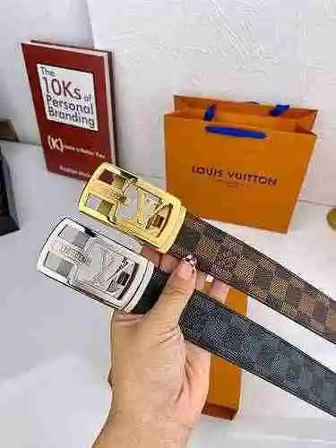 Cinturón automático para hombre.