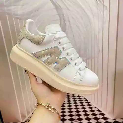 1661360 Los últimos zapatos casuales de McQueen para parejas 35-44
