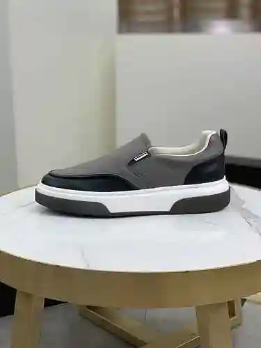 Código de calzado Prada para hombre: 0618D30 Talla: 38-44 (45 se puede personalizar)