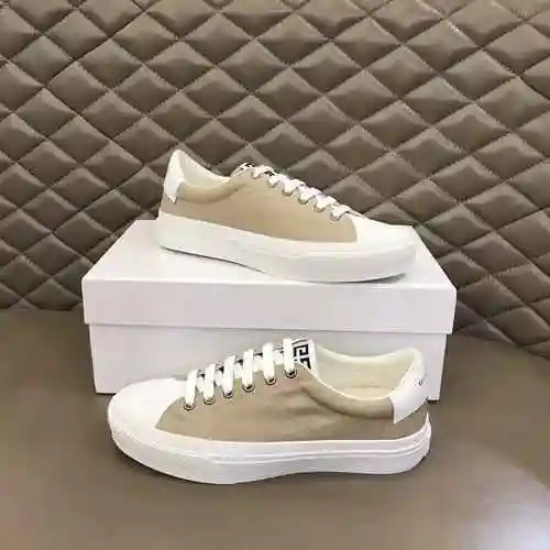 Zapato de hombre Givenchy Código: 0328B30 Talla: 38-45 (45 se puede personalizar)