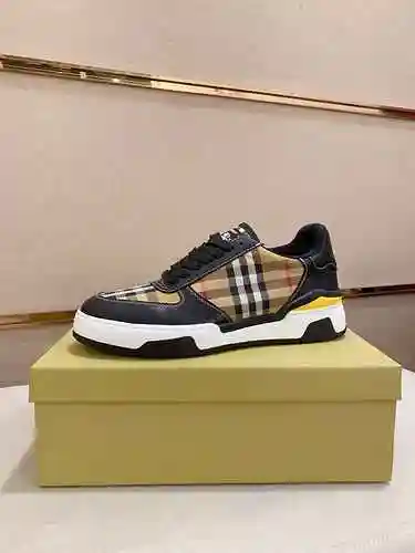 Zapato Burberry Hombre Código: 0517B50 Talla: 38-44